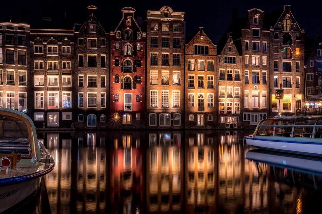 amsterdam canal night